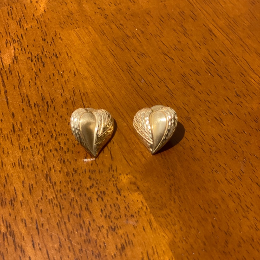 Gold heart Earrings. Perfect for Valentine’s Day.